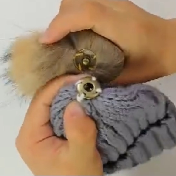 Gray Knit Beanie with Removable Pom Pom - Picture 6 of 6